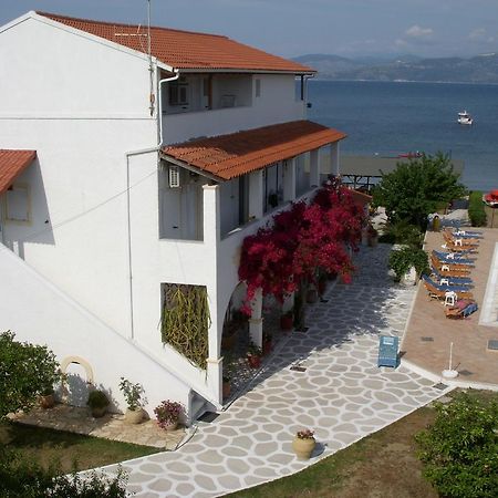 Likourgos Beach Kávos Екстериор снимка