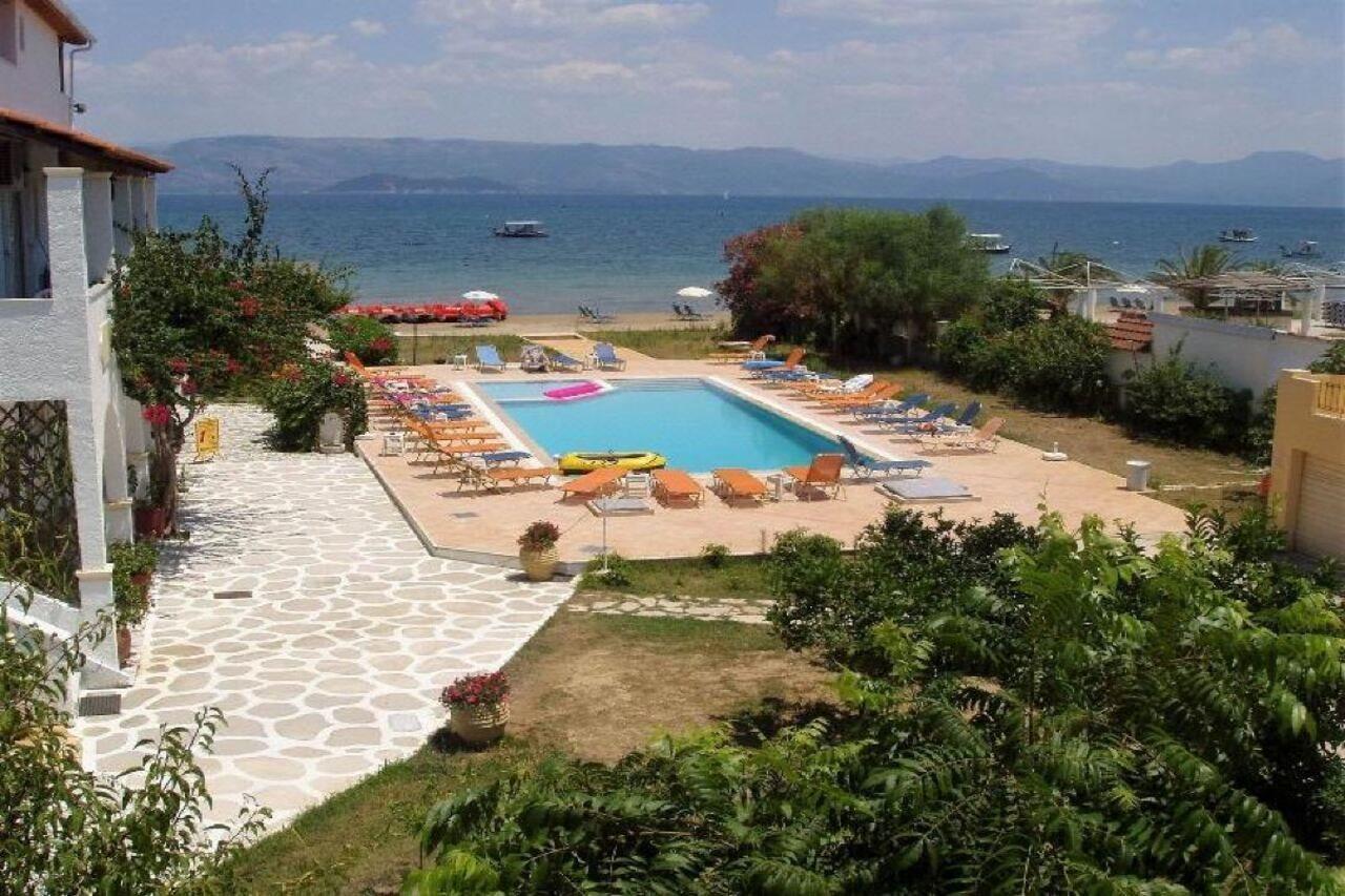 Likourgos Beach Kávos Екстериор снимка