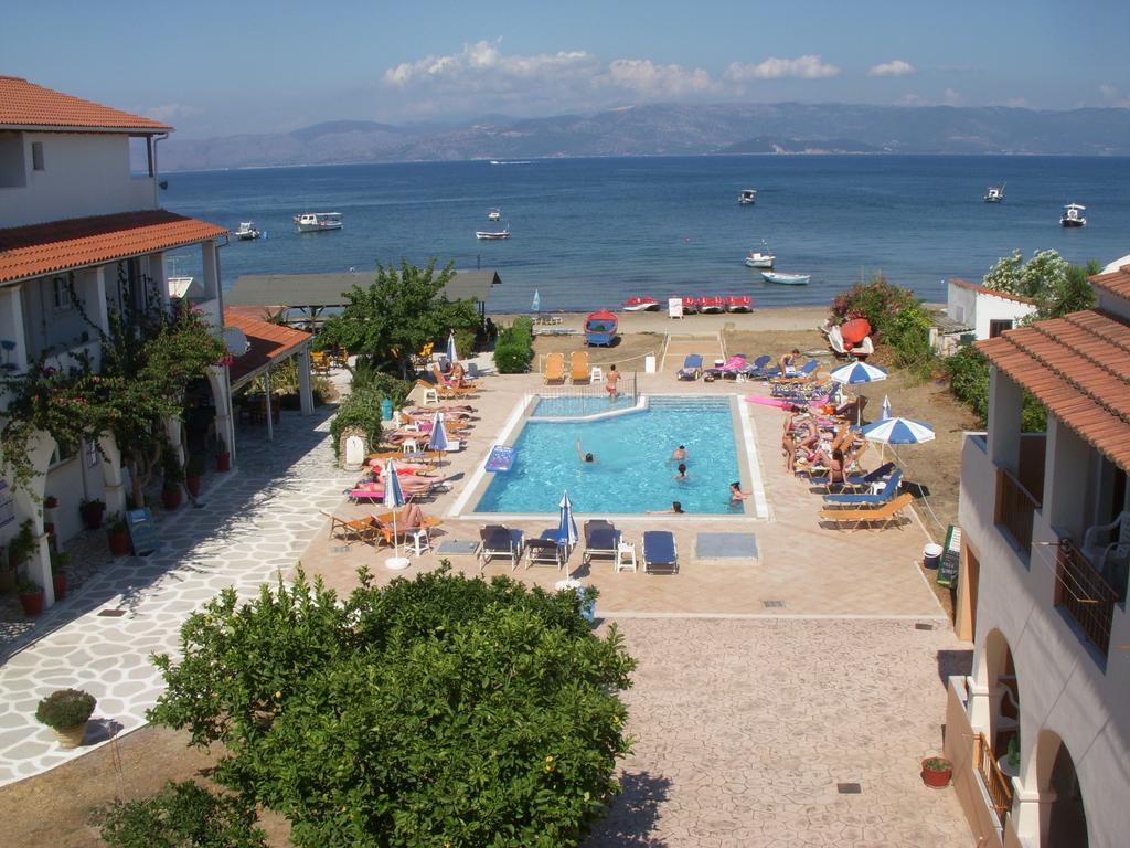 Likourgos Beach Kávos Екстериор снимка
